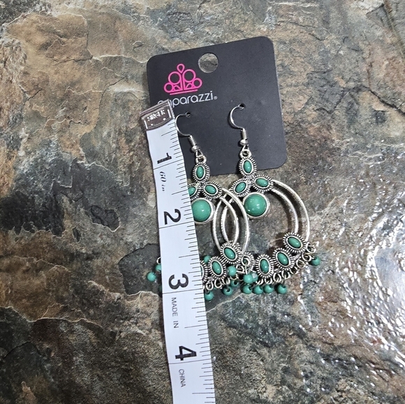 New paparazzi silvertone circle dangling earrings with green stones - Picture 2 of 5